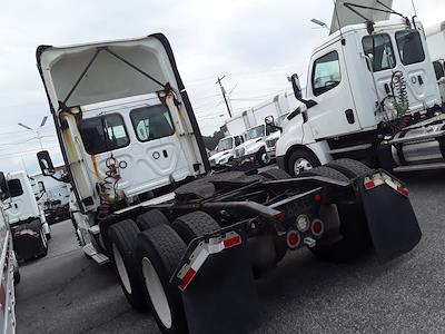 Used 2019 Freightliner Cascadia Cummins X15 Semi Truck for sale #810212 - photo 2