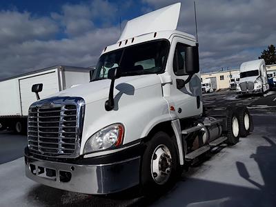 Used 2019 Freightliner Cascadia Detroit DD13 Semi Truck for sale #813348 - photo 1