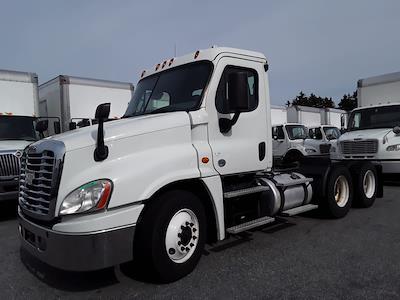 Used 2019 Freightliner Cascadia Detroit DD13 Semi Truck for sale #813379 - photo 1