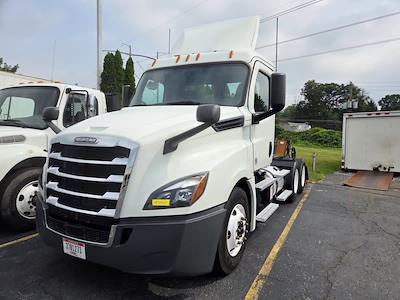 Used 2018 Freightliner Cascadia Detroit DD13 Semi Truck for sale #814663 - photo 1