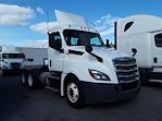 2018 Freightliner Cascadia Day Cab 6x4 Semi Truck for sale #822614 - photo 4