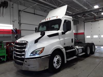 Used 2019 Freightliner Cascadia Detroit DD13 Semi Truck for sale #824784 - photo 1