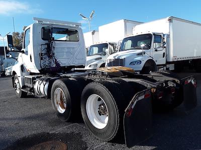 Used 2019 International LT Cummins X15, Signature Semi Truck for sale #827644 - photo 2