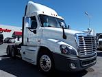 Used 2019 Freightliner Cascadia Detroit Diesel DD15 Semi Truck for sale #827832 - photo 4