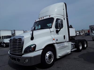 Used 2019 Freightliner Cascadia Detroit DD13 Semi Truck for sale #832257 - photo 1