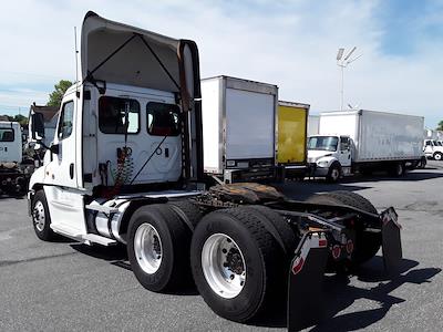 2019 Freightliner Cascadia Day Cab 6x4 Semi Truck for sale #832258 - photo 2