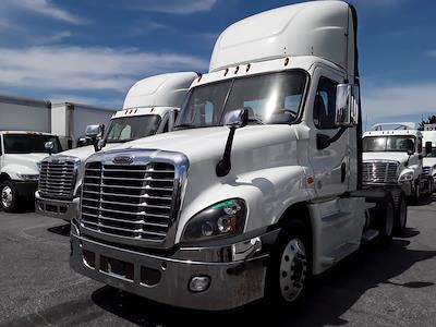 Used 2019 Freightliner Cascadia Detroit DD13 Semi Truck for sale #832262 - photo 1