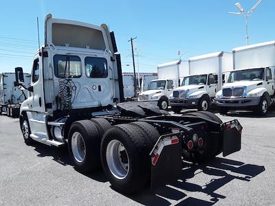 2019 Freightliner Cascadia Day Cab 6x4 Semi Truck for sale #867574 - photo 2