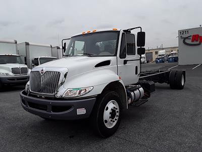 Used 2019 International DuraStar 4300 SBA 4x2 Cab Chassis for sale #874104 - photo 1
