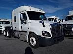 Used 2020 Freightliner Cascadia Cummins X15 Semi Truck with Sleeper Cab for sale #875323 - photo 3