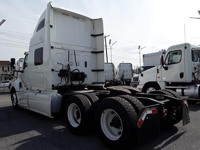 Used 2019 International LT Cummins X15, Signature Semi Truck for sale #877599 - photo 2