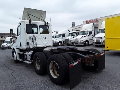 Used 2019 Freightliner Cascadia Detroit DD13 Semi Truck for sale #878614 - photo 2