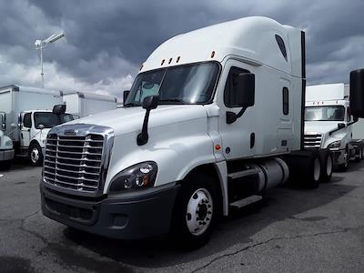Used 2020 Freightliner Cascadia Detroit Diesel DD15 Semi Truck with Sleeper Cab for sale #881159 - photo 1