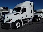 Used 2020 Freightliner Cascadia Detroit Diesel DD15 Semi Truck with Sleeper Cab for sale #894968 - photo 1