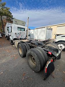Used 2020 Volvo VNR Volvo D13 Semi Truck for sale #292833 - photo 2