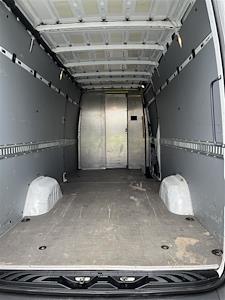 Used 2022 Mercedes-Benz Sprinter 2500 - photo 1