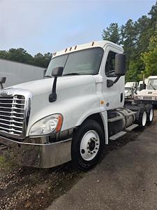 Used 2017 Freightliner Cascadia Detroit Diesel DD15 Semi Truck for sale #665661 - photo 1