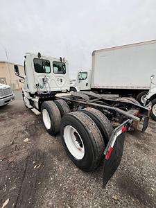 Used 2019 Freightliner Cascadia Detroit DD13 Semi Truck for sale #813019 - photo 2
