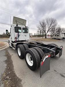 Used 2020 Freightliner Cascadia - photo 1