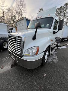 Used 2020 Freightliner Cascadia Detroit Diesel DD15 Semi Truck for sale #880786 - photo 1