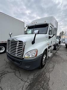 Used 2020 Freightliner Cascadia - photo 1