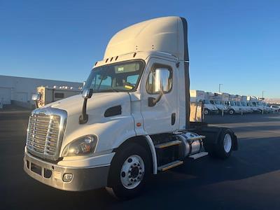 Used 2017 Freightliner Cascadia Detroit DD13 Semi Truck for sale #665134 - photo 1