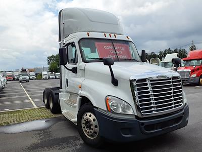 2016 Freightliner Cascadia Day Cab 6x4 Semi Truck for sale #654604 - photo 1