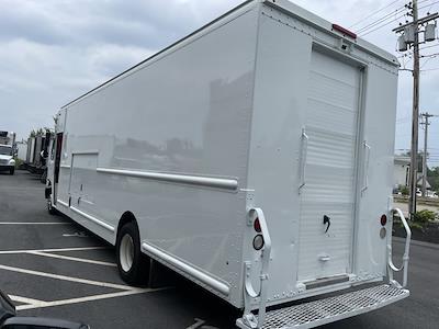 Used 2017 Freightliner MT 55 Step Van / Walk-in for sale #671984 - photo 2