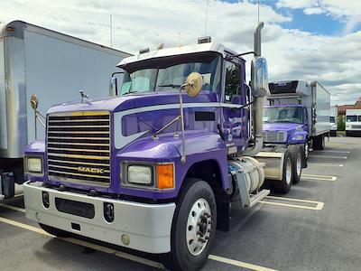 Used 2017 Mack CHU613 Semi Truck for sale #678182 - photo 1