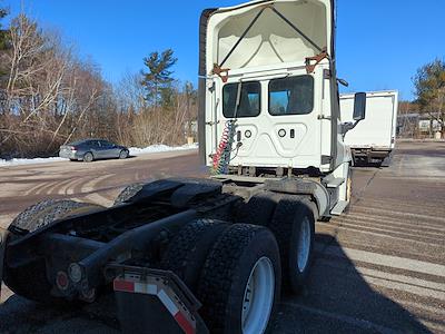 2018 Freightliner Cascadia Day Cab 6x4 Semi Truck for sale #766950 - photo 2
