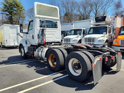 Used 2019 International LT International A26 Semi Truck for sale #869936 - photo 2