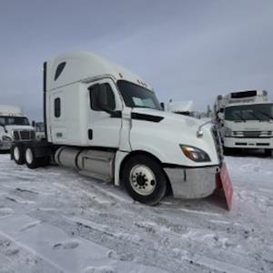 Used 2020 Freightliner Cascadia Detroit Diesel DD15 Semi Truck with Sleeper Cab for sale #239281 - photo 1