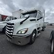 Used 2020 Freightliner Cascadia Detroit Diesel DD15 Semi Truck with Sleeper Cab for sale #264953 - photo 1