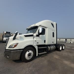 Used 2020 Freightliner Cascadia Detroit Diesel DD15 Semi Truck with Sleeper Cab for sale #264965 - photo 1