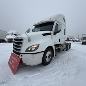 Used 2020 Freightliner Cascadia Detroit Diesel DD15 Semi Truck with Sleeper Cab for sale #290942 - photo 1
