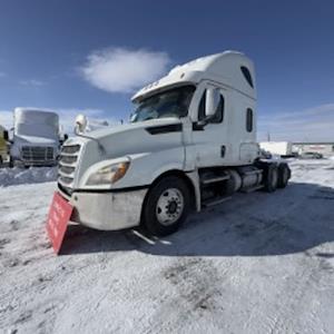 Used 2020 Freightliner Cascadia Detroit Diesel DD15 Semi Truck with Sleeper Cab for sale #290976 - photo 1