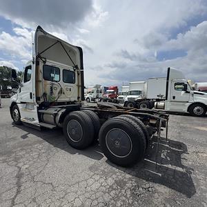 Used 2021 Freightliner Cascadia Detroit Diesel DD15 Semi Truck for sale #291979 - photo 2