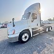 Used 2017 Freightliner Cascadia Detroit Diesel DD15 Semi Truck for sale #672033 - photo 1