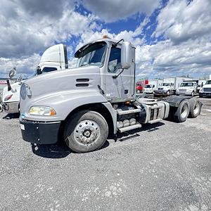 Used 2017 Mack CXU613 Semi Truck for sale #677400 - photo 1