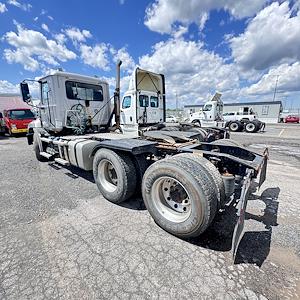 Used 2017 Mack CXU613 Semi Truck for sale #677400 - photo 2