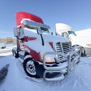 Used 2017 Freightliner Cascadia Detroit Diesel DD15 Semi Truck for sale #678418 - photo 1