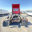 Used 2017 Freightliner Cascadia Detroit Diesel DD15 Semi Truck for sale #678422 - photo 4