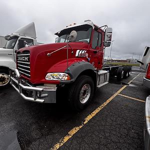 Used 2017 Mack GU813 Cab Chassis for sale #678700 - photo 1