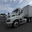 Used 2017 Freightliner Cascadia Detroit DD13 Semi Truck for sale #679737 - photo 17