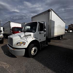 Used 2018 Freightliner M2 106 Conventional Cab Box Truck for sale #744219 - photo 1