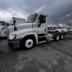 Used 2019 Freightliner Cascadia Detroit DD13 Semi Truck for sale #813283 - photo 1