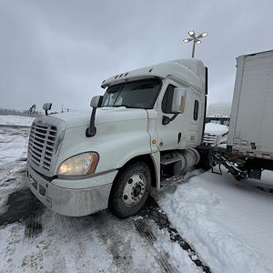 Used 2019 Freightliner Cascadia Detroit Diesel DD15 Semi Truck with Sleeper Cab for sale #822682 - photo 1