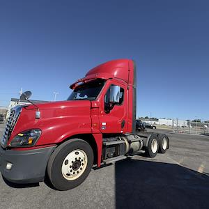 Used 2019 Freightliner Cascadia Detroit DD13 Semi Truck for sale #824925 - photo 1