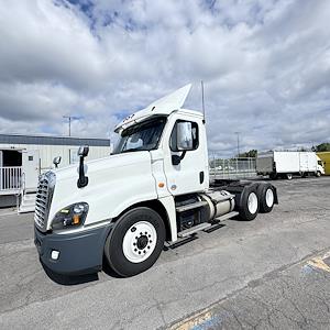 Used 2019 Freightliner Cascadia Detroit Diesel DD15 Semi Truck for sale #829326 - photo 1