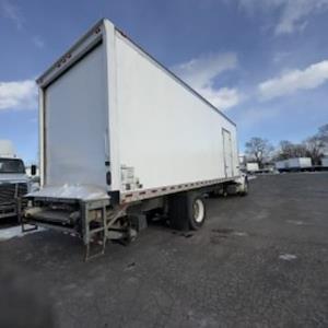 Used 2019 Freightliner M2 106 Conventional Cab Box Truck for sale #830713 - photo 2
